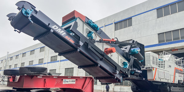 【發(fā)貨快報】捷報頻傳！上海東蒙DMI160RS履帶移動反擊破火速發(fā)往客戶前方，助力客戶砂石骨料項目