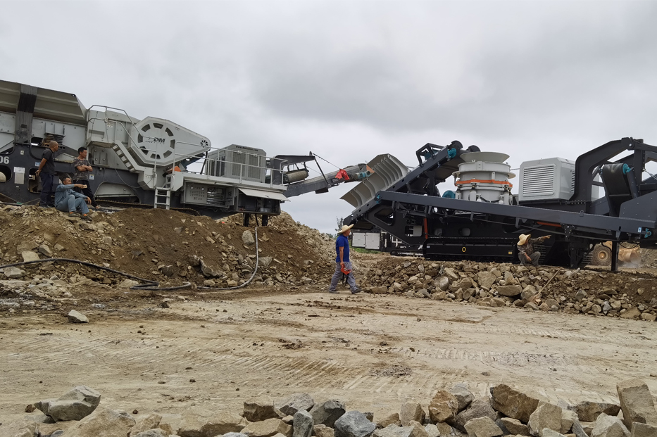 【東蒙案例】海南顎、錐、篩移動站破碎生產(chǎn)線火熱投產(chǎn)！